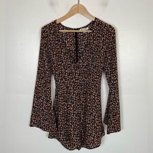 Wild Honey Floral Romper Bell Sleeves Size S Ditsy Floral Boho Summer Tie Hippie